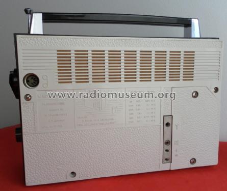 VEF 201; VEF Radio Works (ID = 1873206) Radio