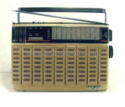 VEF 221; VEF Radio Works (ID = 2180486) Radio
