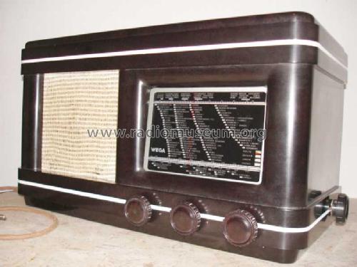 649WH; Wega, (ID = 337687) Radio