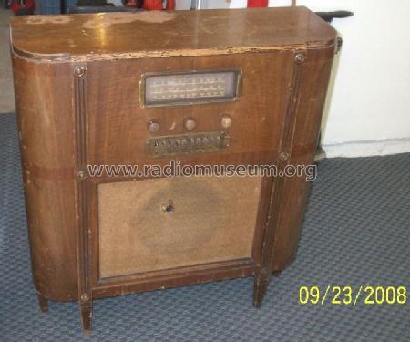 Series A12; Wells-Gardner & Co.; (ID = 924892) Radio