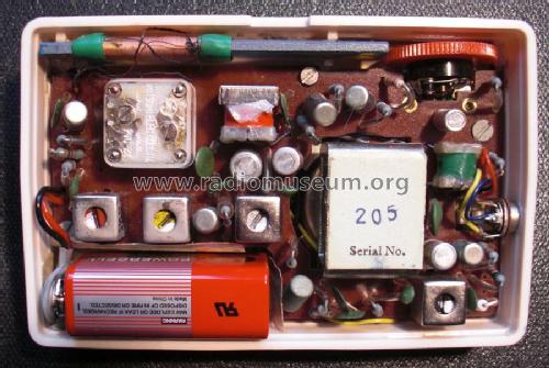 Windsor Transistor Six 6T-220; Windsor Industries, (ID = 1178335) Radio