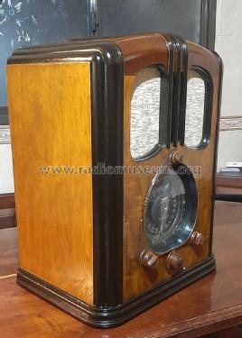 7-S-232AT 'Waltons' Ch=5709AT; Zenith Radio Corp.; (ID = 2667007) Radio