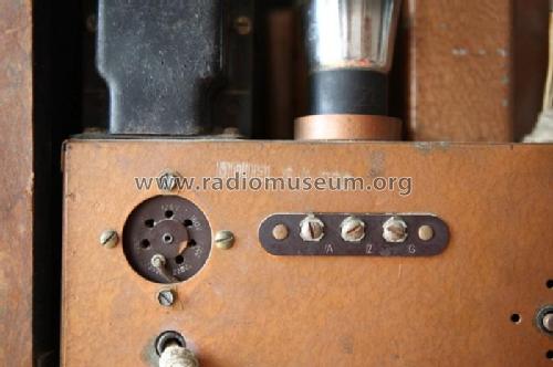 8-A-232 'Waltons' Ch= 5804AT; Zenith Radio Corp.; (ID = 1861581) Radio