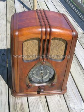 9-S-232 'Waltons' Ch= 5905; Zenith Radio Corp.; (ID = 144034) Radio