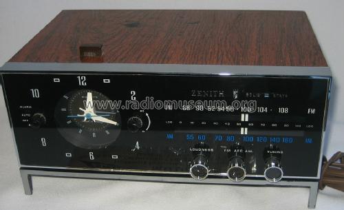 B471R; Zenith Radio Corp.; (ID = 1418590) Radio