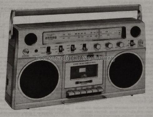 R98 Portable Stereo FM/AM Cassette Radio R98; Zenith Radio Corp.; (ID = 1711432) Radio