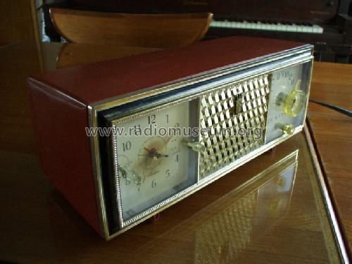 C520V 'The Saxony' Ch= 5C09; Zenith Radio Corp.; (ID = 118878) Radio