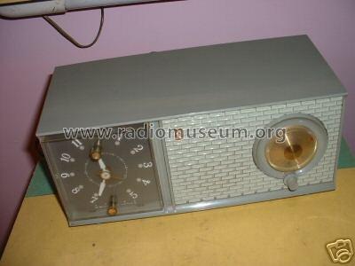 J514F Ch= 5J04; Zenith Radio Corp.; (ID = 232369) Radio