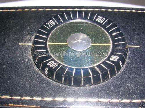 Royal 780 'The Navigator' Ch= 8CT42; Zenith Radio Corp.; (ID = 764632) Radio