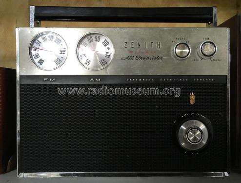 Royal 2000-1 Trans-Symphony Ch= 11ET40Z2; Zenith Radio Corp.; (ID = 2112959) Radio