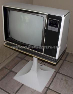 SN1961X Color TV System 3 ; Zenith Radio Corp.; (ID = 1062810) Television