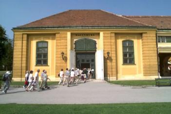 Austria: Wagenburg und Monturdepot im Schloss Schönbrunn in 1130 Wien