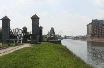 Germany: Kettenschleppdampfer 'Gustav Zeuner' im Handelshafen in 39106 Magdeburg