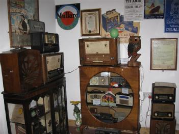 Ireland: Hurdy-Gurdy Museum of Vintage Radio in Dublin