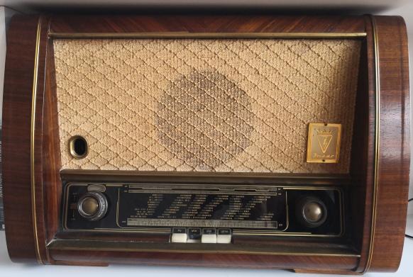 Incar radio front