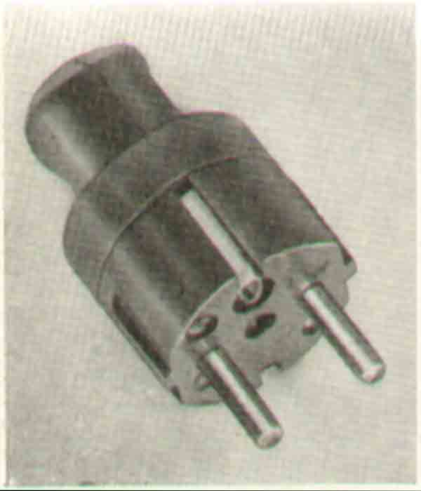 Schutzkontaktstecker CSSR 1965 