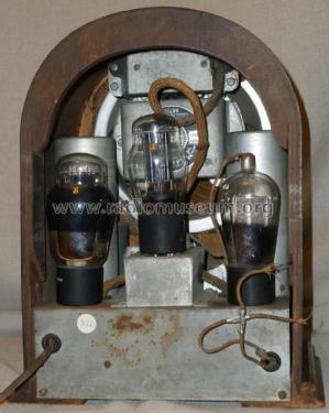 F ; Advance Electric Co. (ID = 1134582) Radio
