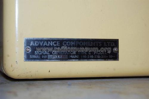 RF Signal Generator E; Advance Electronics (ID = 566399) Equipment