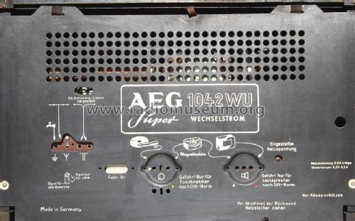 Super Wechselstrom 1042WU; AEG Radios Allg. (ID = 512792) Radio