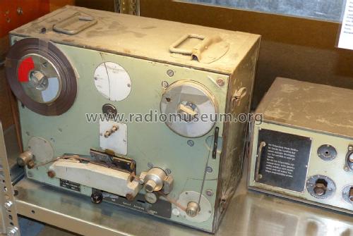 Magnetophon Tonschreiber b2; AEG Radios Allg. (ID = 1950369) Militar