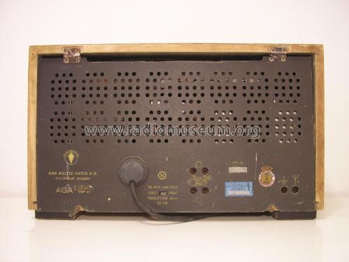 Extra 41; AGA and Aga-Baltic (ID = 2057029) Radio