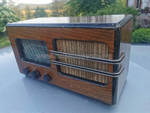 Superb 843; AGA and Aga-Baltic (ID = 2769591) Radio