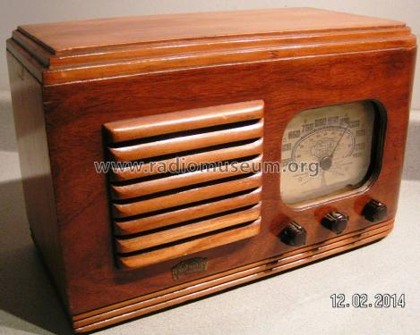 3900 ; Air King Products Co (ID = 1756875) Radio