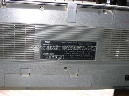 4 Band-Stereo-Radio-Cassette-Recorder CS-220E; Aiwa Co. Ltd.; Tokyo (ID = 1392024) Radio