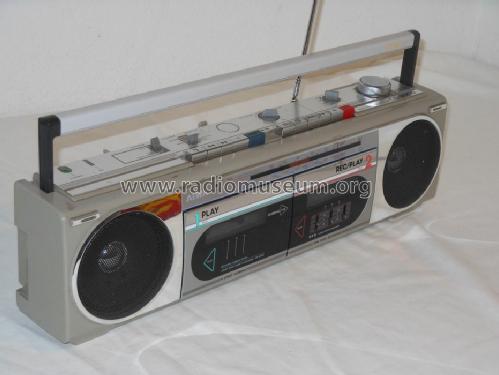 Stereo Radio Cassette Recorder CS-W200Z; Aiwa Co. Ltd.; Tokyo (ID = 1655985) Radio