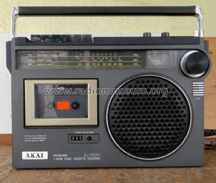 3 Band Radio Cassette Recorder AJ-350 H; Akai Electric Co., (ID = 2183608) Radio