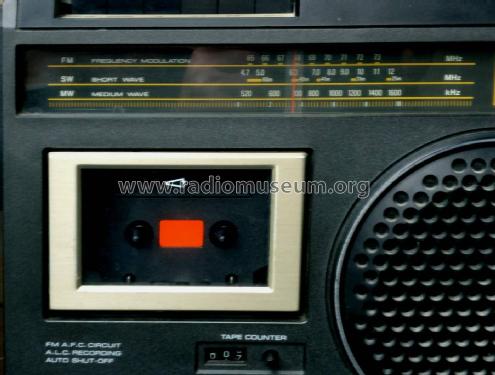 3 Band Radio Cassette Recorder AJ-350 H; Akai Electric Co., (ID = 2183612) Radio