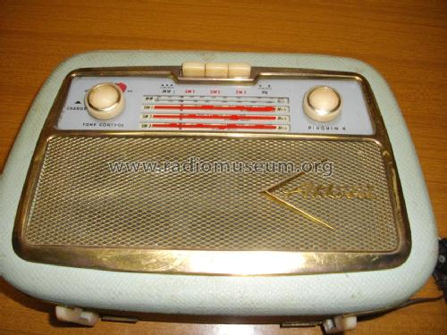 Pinguin K58; Akkord-Radio + (ID = 1744008) Radio