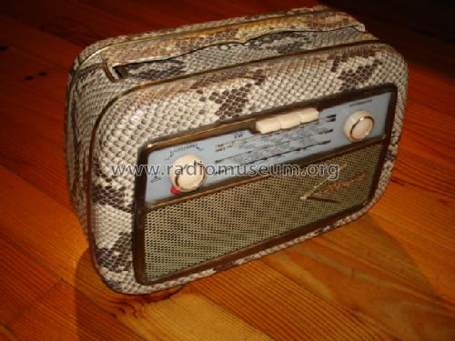 Pinguin M58 de Luxe; Akkord-Radio + (ID = 640478) Radio