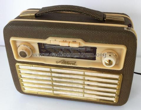 Pinguin U57; Akkord-Radio + (ID = 2508484) Radio