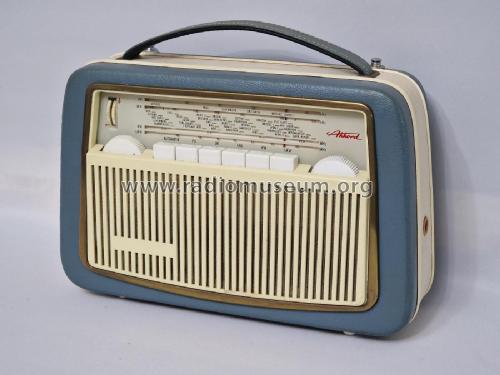 Pinguin U62 de Luxe; Akkord-Radio + (ID = 3113448) Radio