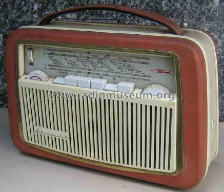 Pinguin U62 de Luxe; Akkord-Radio + (ID = 452345) Radio