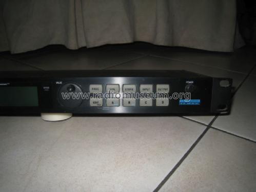 Dual channel parallel processor w/auto level sensi Midi Verb 4; Alesis; Rhode Island (ID = 1662911) Diverses