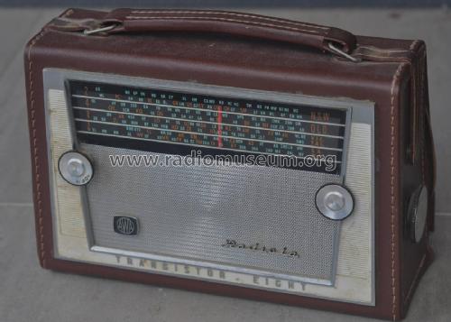 Radiola Transistor Eight B31; Amalgamated Wireless (ID = 1961313) Radio