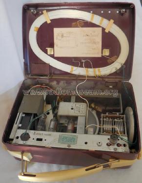 Radiola 5 575PZ; Amalgamated Wireless (ID = 1649867) Radio