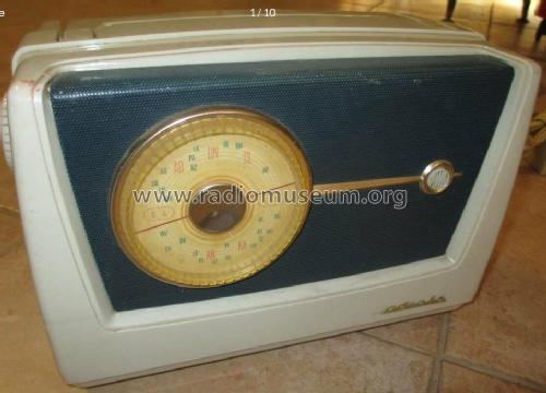 Radiola 685P; Amalgamated Wireless (ID = 2511443) Radio