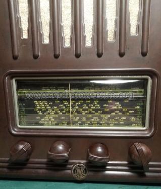 Radiola 82A; Amalgamated Wireless (ID = 2711731) Radio