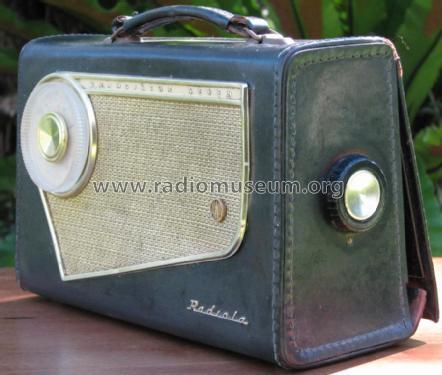 Radiola Transistor Seven 897-P; Amalgamated Wireless (ID = 1431626) Radio