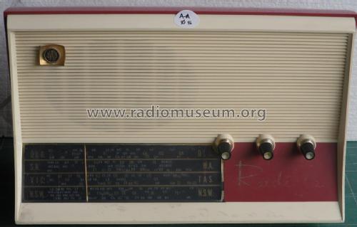 Radiola B15; Amalgamated Wireless (ID = 2762570) Radio