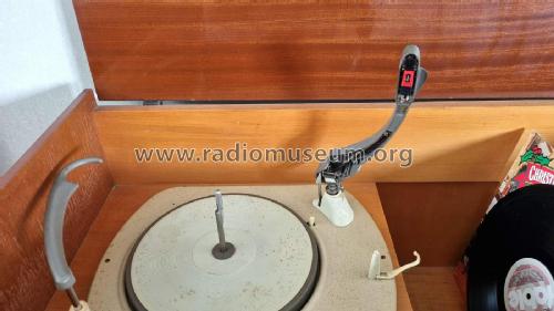 Radiola Balalaika BZ15; Amalgamated Wireless (ID = 2997071) Radio