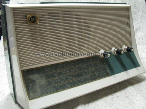 Radiola Eight Transistor B23; Amalgamated Wireless (ID = 1432925) Radio