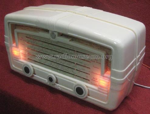 Radiola 'New Champion' 449MA; Amalgamated Wireless (ID = 2065836) Radio