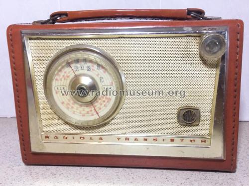 Radiola Transistor 6 136-P; Amalgamated Wireless (ID = 2171442) Radio