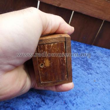 Pocket Radio ; American Leader (ID = 3095661) Radio