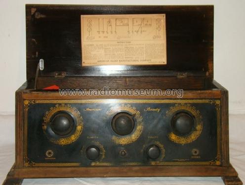 American Beauty ; American Radio Mfg. (ID = 1418641) Radio