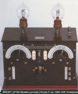 Recepteur 2 lampes extérieures ; Ancel, E.; Paris (ID = 2794827) Radio